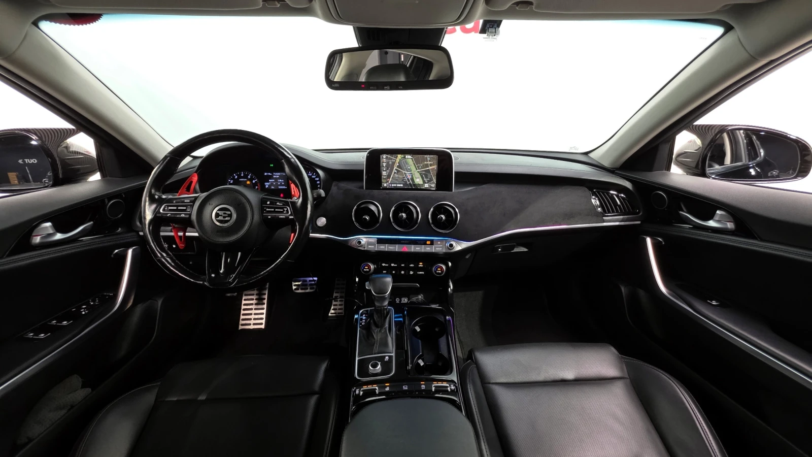 Kia Stinger 2.0* ПОДГРЕВ ВОЛАН* КРАЙНА ЦЕНА, снимка 7 - Автомобили и джипове - 55496159