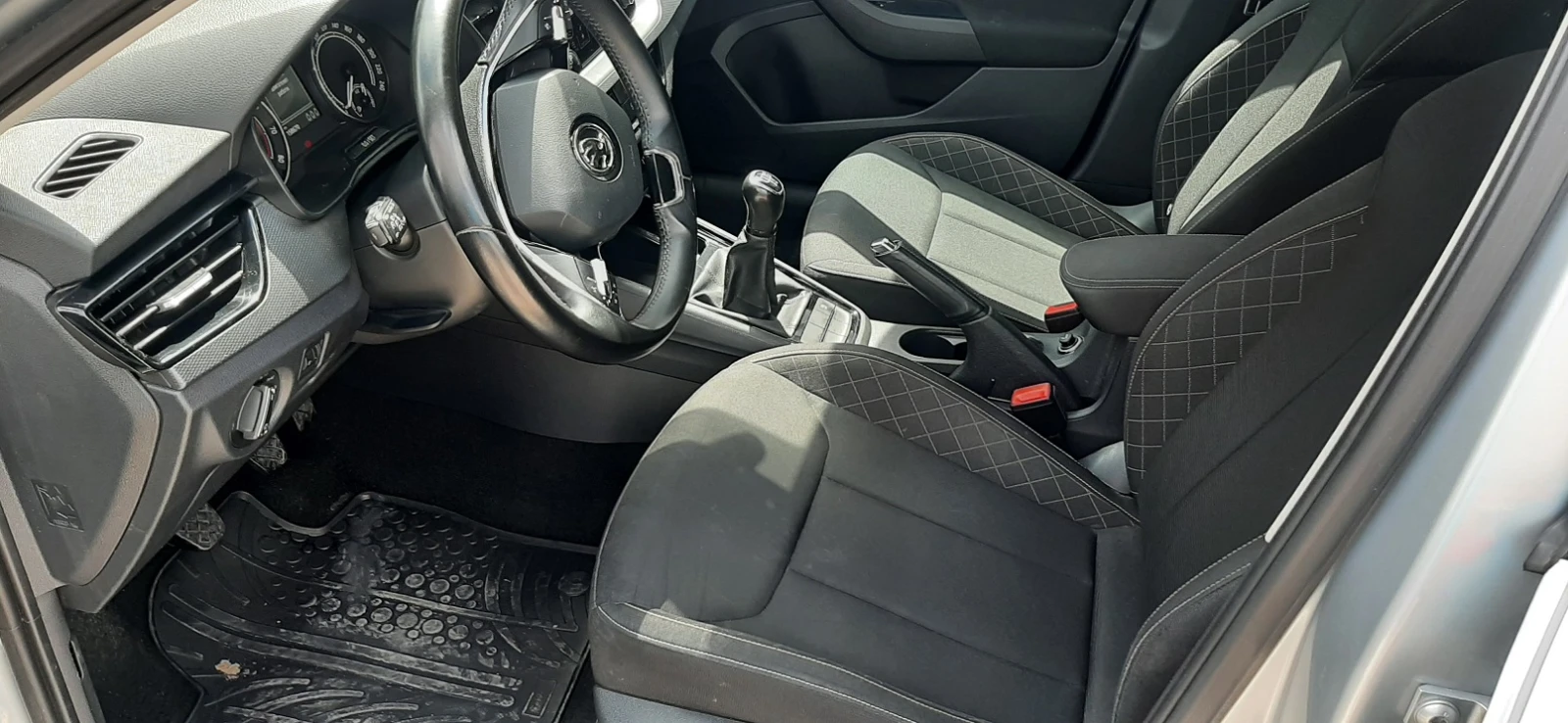 Skoda Scala Selection 1.0 TSI, снимка 9 - Автомобили и джипове - 55614077