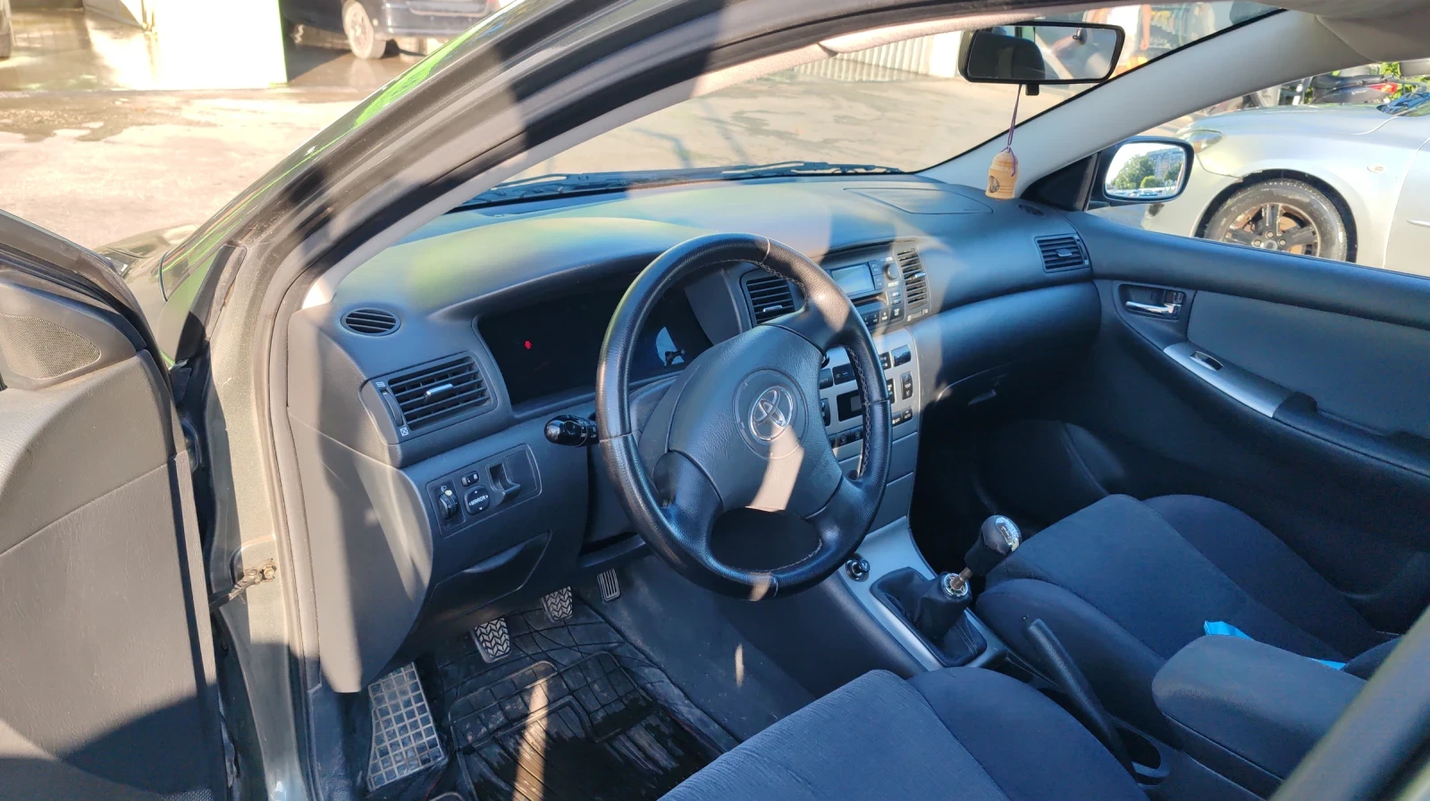 Toyota Corolla, снимка 5 - Автомобили и джипове - 55768178