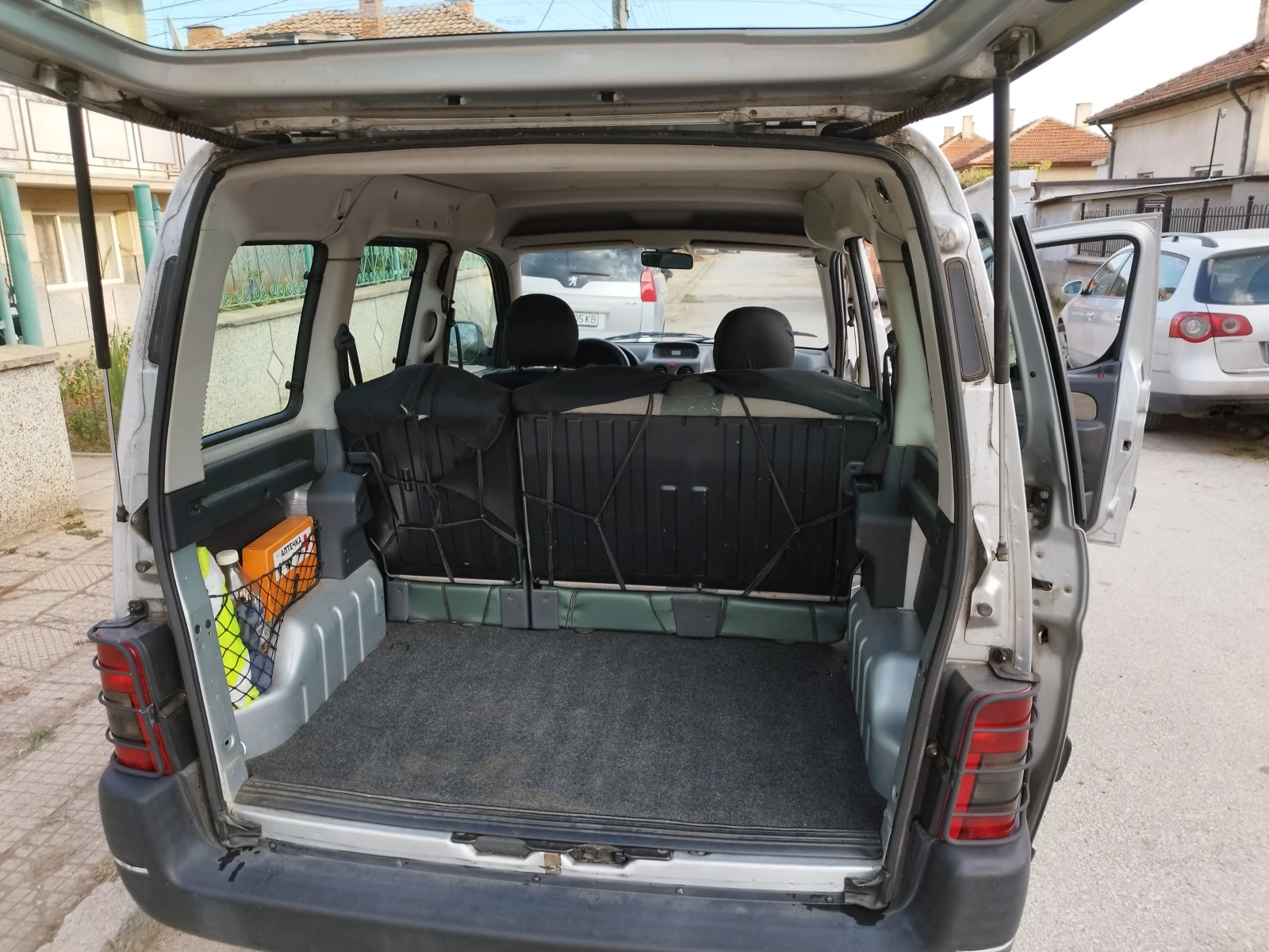 Peugeot Partner RANCH 2.0 HDI, снимка 8 - Автомобили и джипове - 56330425