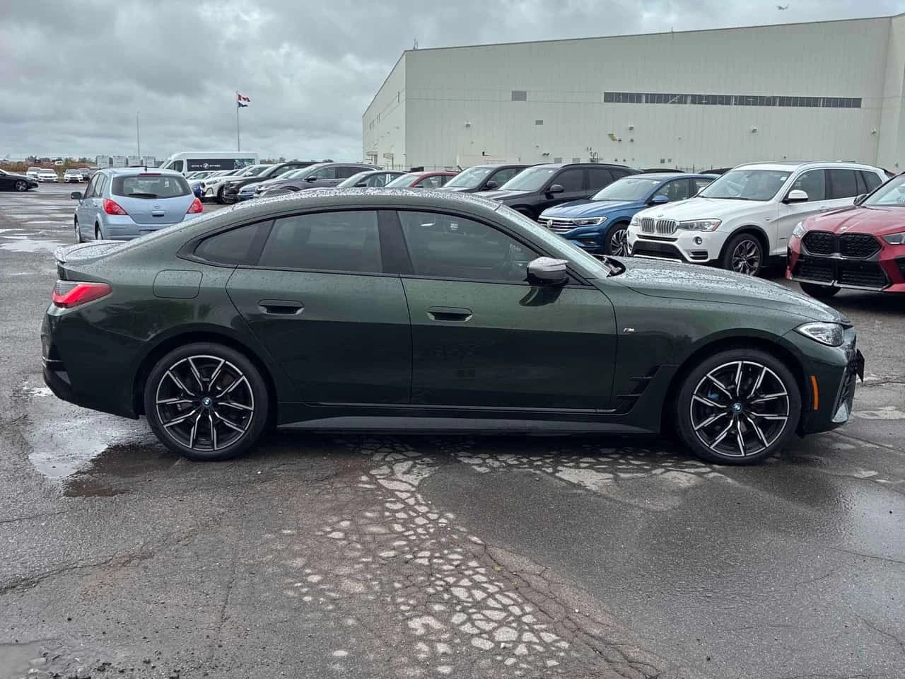 BMW i4 M50 | ГЛАВНО ПРЕДСТАВИТЕЛСТВО НА BMW, снимка 4 - Автомобили и джипове - 56332774