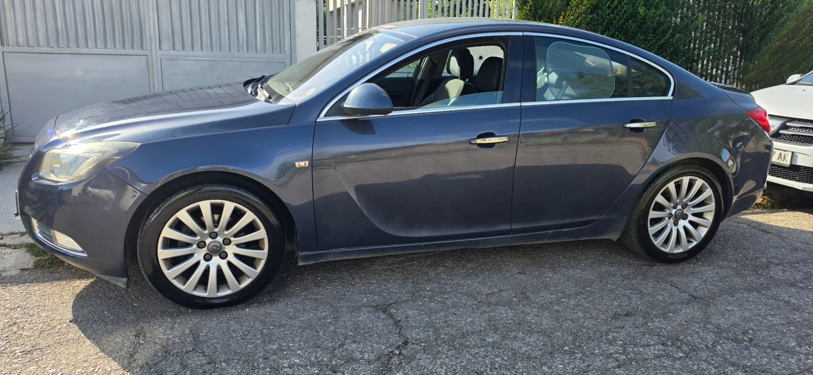 Opel Insignia, снимка 3 - Автомобили и джипове - 56543082