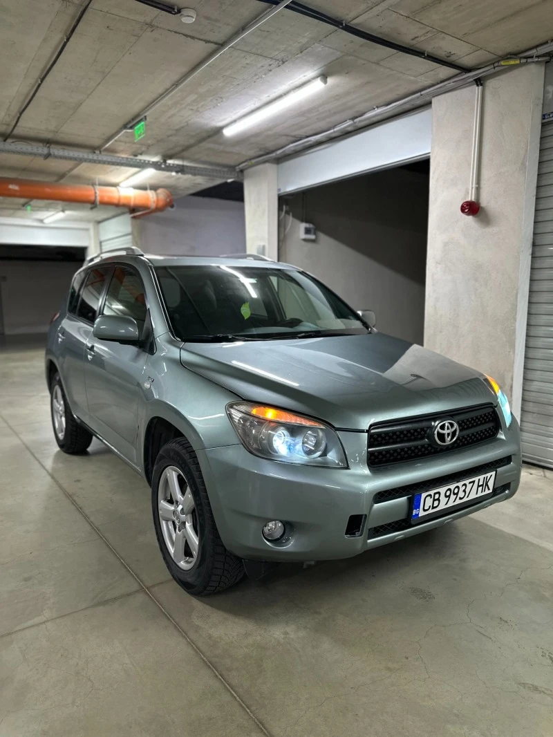 Toyota Rav4 D4D, снимка 7 - Автомобили и джипове - 47497527