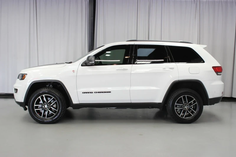 Jeep Grand cherokee TRAILHAWK 5.7 HEMI FULL екстри , снимка 6 - Автомобили и джипове - 47678872