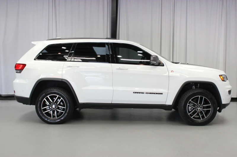 Jeep Grand cherokee TRAILHAWK 5.7 HEMI FULL екстри , снимка 5 - Автомобили и джипове - 47678872