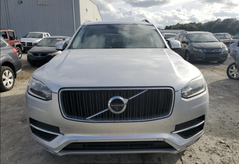 Volvo Xc90, снимка 3 - Автомобили и джипове - 48384083