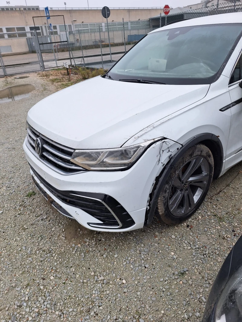 VW Tiguan 2.0TDI, снимка 8 - Автомобили и джипове - 48709687