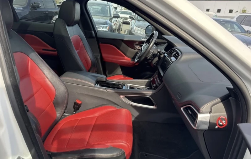 Jaguar F-PACE F-PACE R-SPORT 2 ГОДИНИ ГАРАНЦИЯ НА МОТОРА, снимка 5 - Автомобили и джипове - 52537057