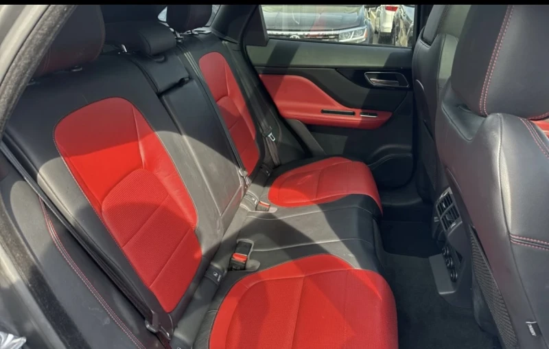 Jaguar F-PACE F-PACE R-SPORT 2 ГОДИНИ ГАРАНЦИЯ НА МОТОРА, снимка 6 - Автомобили и джипове - 52537057