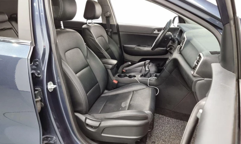 Kia Sportage Diesel 2wd Trendy  * НАЙ-ДОБРА ЦЕНА В БЪЛГАРИЯ* , снимка 10 - Автомобили и джипове - 52035023
