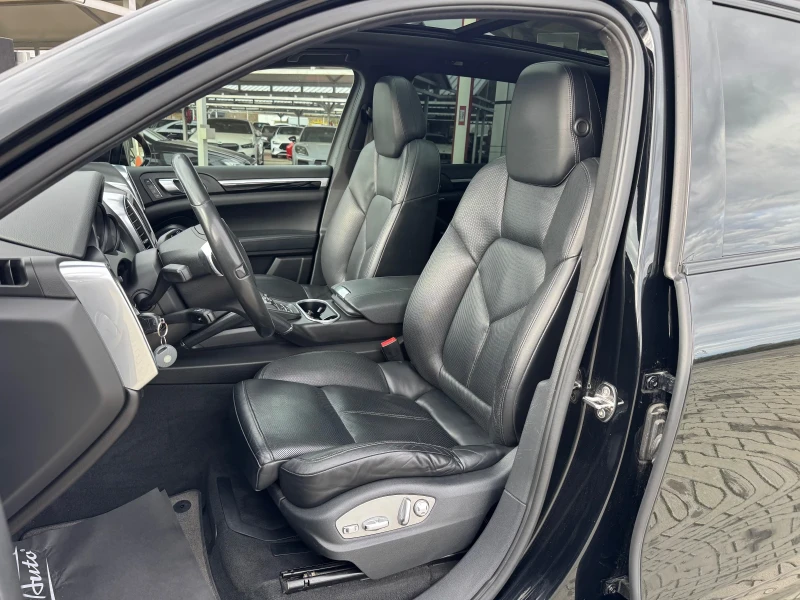 Porsche Cayenne 3.0d#GTS-SPORT DESIGN#PANO#ОБДУХ#AIRMAT#FULL#245kc, снимка 9 - Автомобили и джипове - 52384427