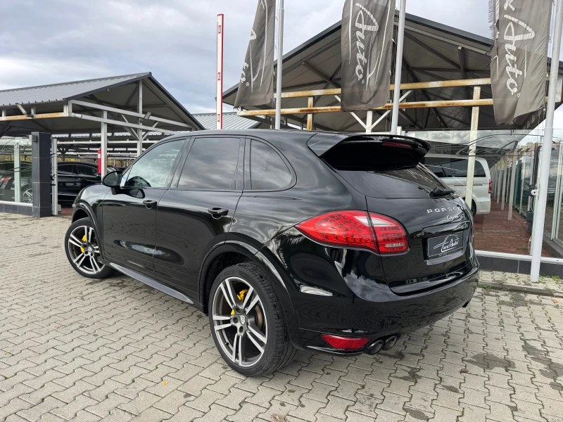 Porsche Cayenne 3.0d#GTS-SPORT DESIGN#PANO#ОБДУХ#AIRMAT#FULL#245kc, снимка 4 - Автомобили и джипове - 52384427