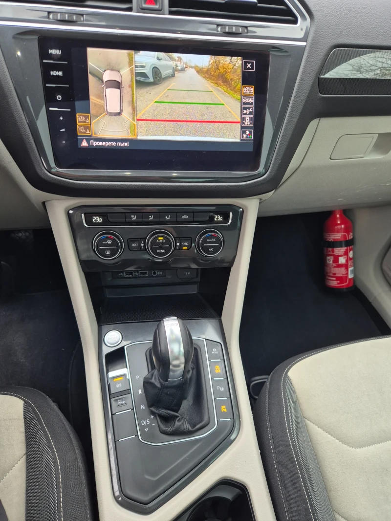 VW Tiguan 2.0D/Rline , снимка 15 - Автомобили и джипове - 52577463