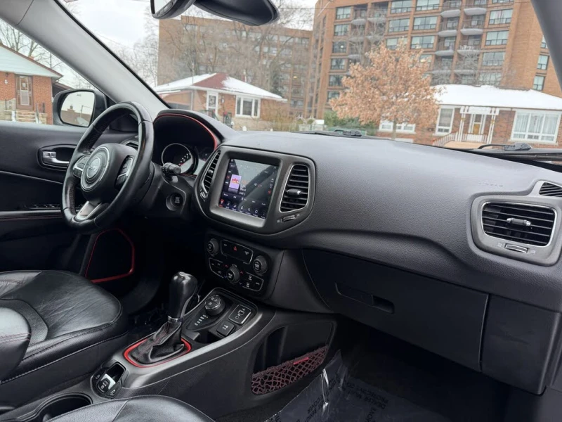 Jeep Compass Trailhawk* 4WD* АвтоКредит* (ЦЕНА ДО БГ), снимка 5 - Автомобили и джипове - 52974098