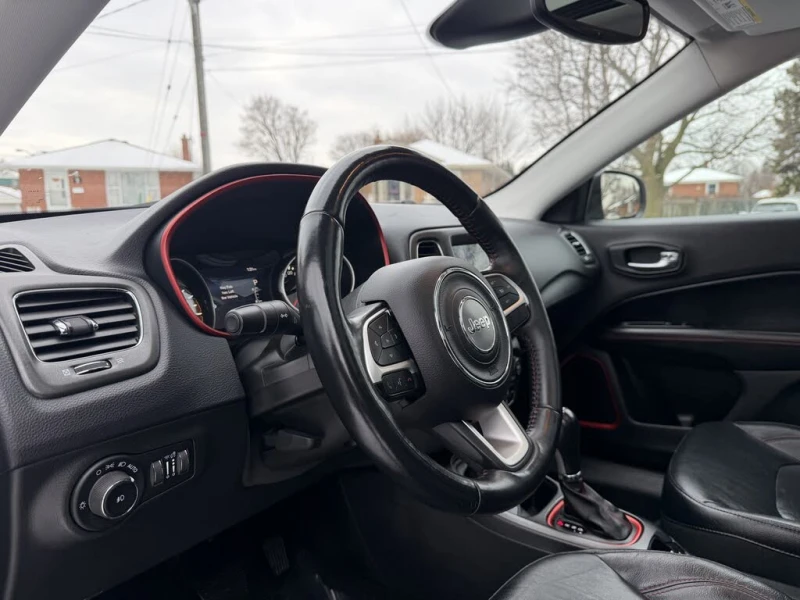 Jeep Compass Trailhawk* 4WD* АвтоКредит* (ЦЕНА ДО БГ), снимка 7 - Автомобили и джипове - 52974098