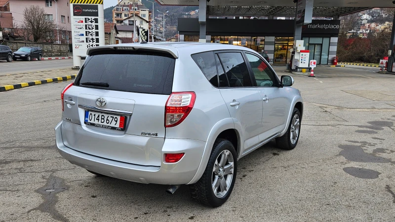 Toyota Rav4 2.2 D4D AVTOMAT/KOJA/NAVIG/AWD, снимка 5 - Автомобили и джипове - 53397188
