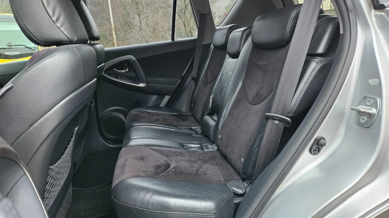 Toyota Rav4 2.2 D4D AVTOMAT/KOJA/NAVIG/AWD, снимка 14 - Автомобили и джипове - 53397188