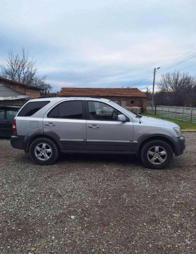 Kia Sorento 2.5CRDI На Части, снимка 4 - Автомобили и джипове - 49294050