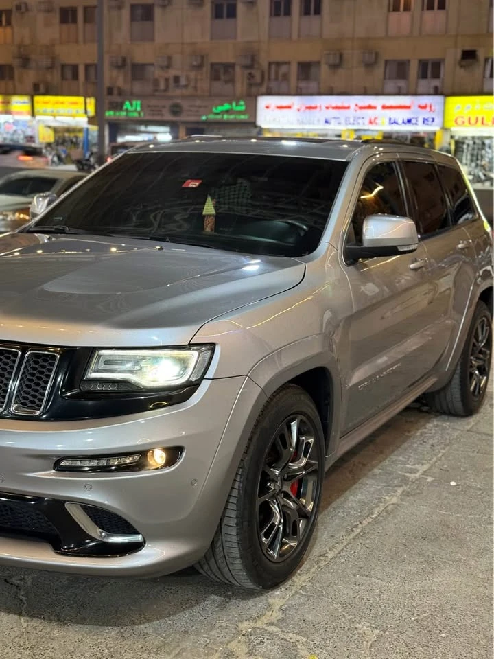 Jeep Grand cherokee SRT - изображение 7
