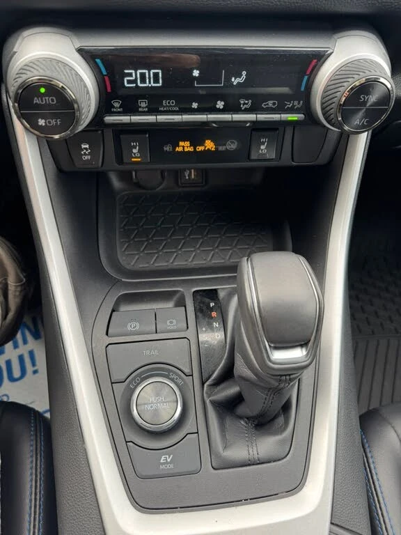 Toyota Rav4 Hybrid XSE AWD Hybrid * АвтоКредит* (Цена до БГ), снимка 11 - Автомобили и джипове - 53729913