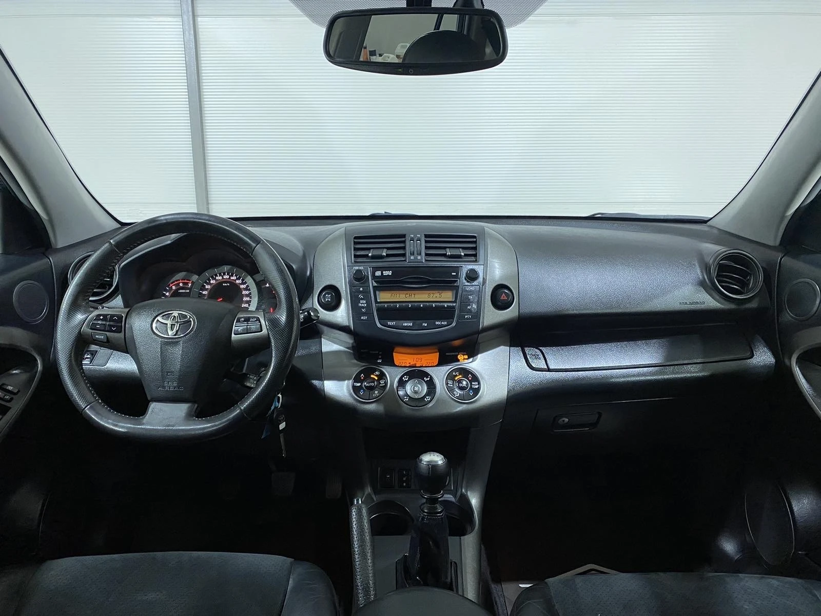 Toyota Rav4 2.2D *150кс* - изображение 7