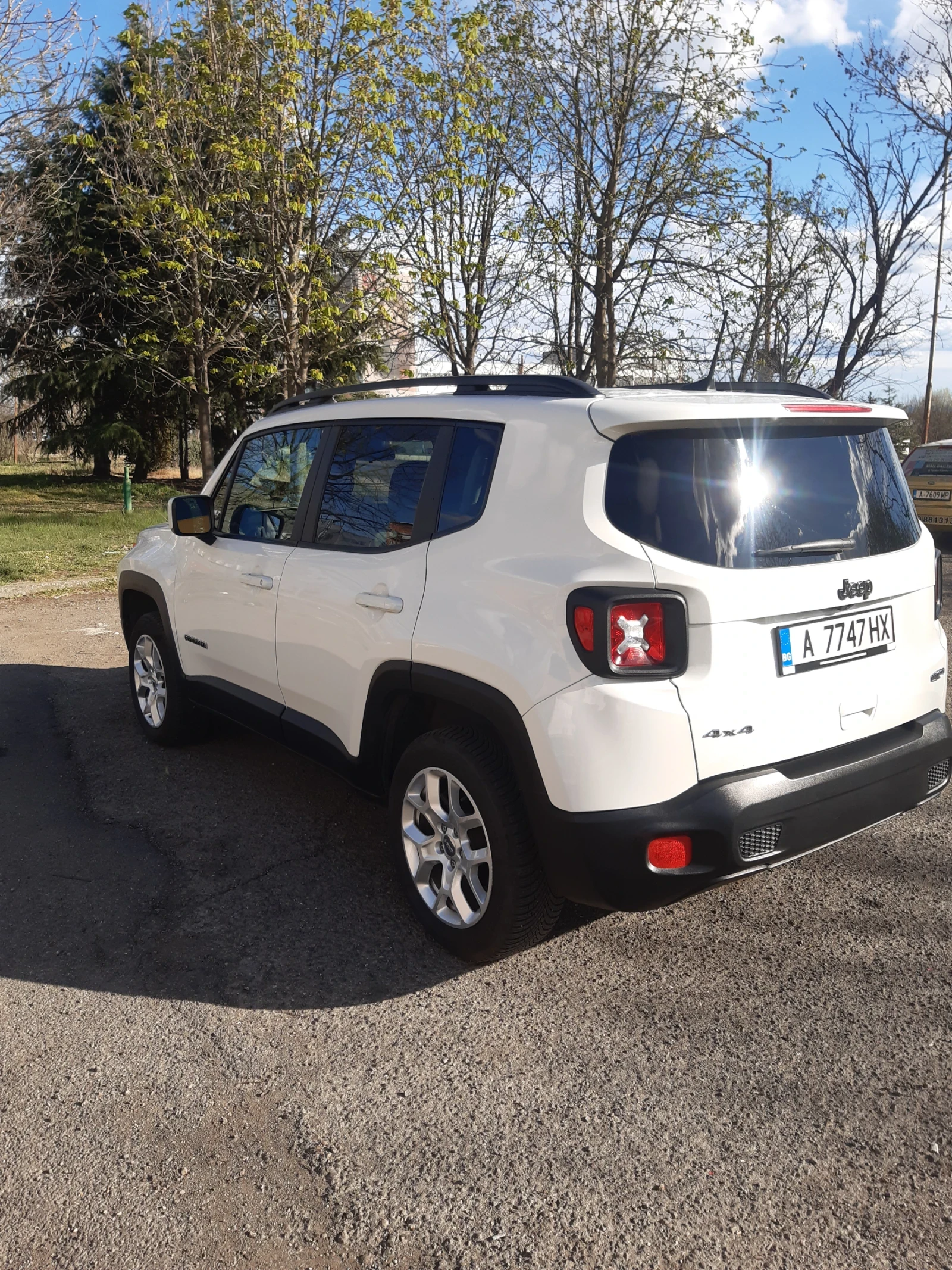 Jeep Renegade  - изображение 8