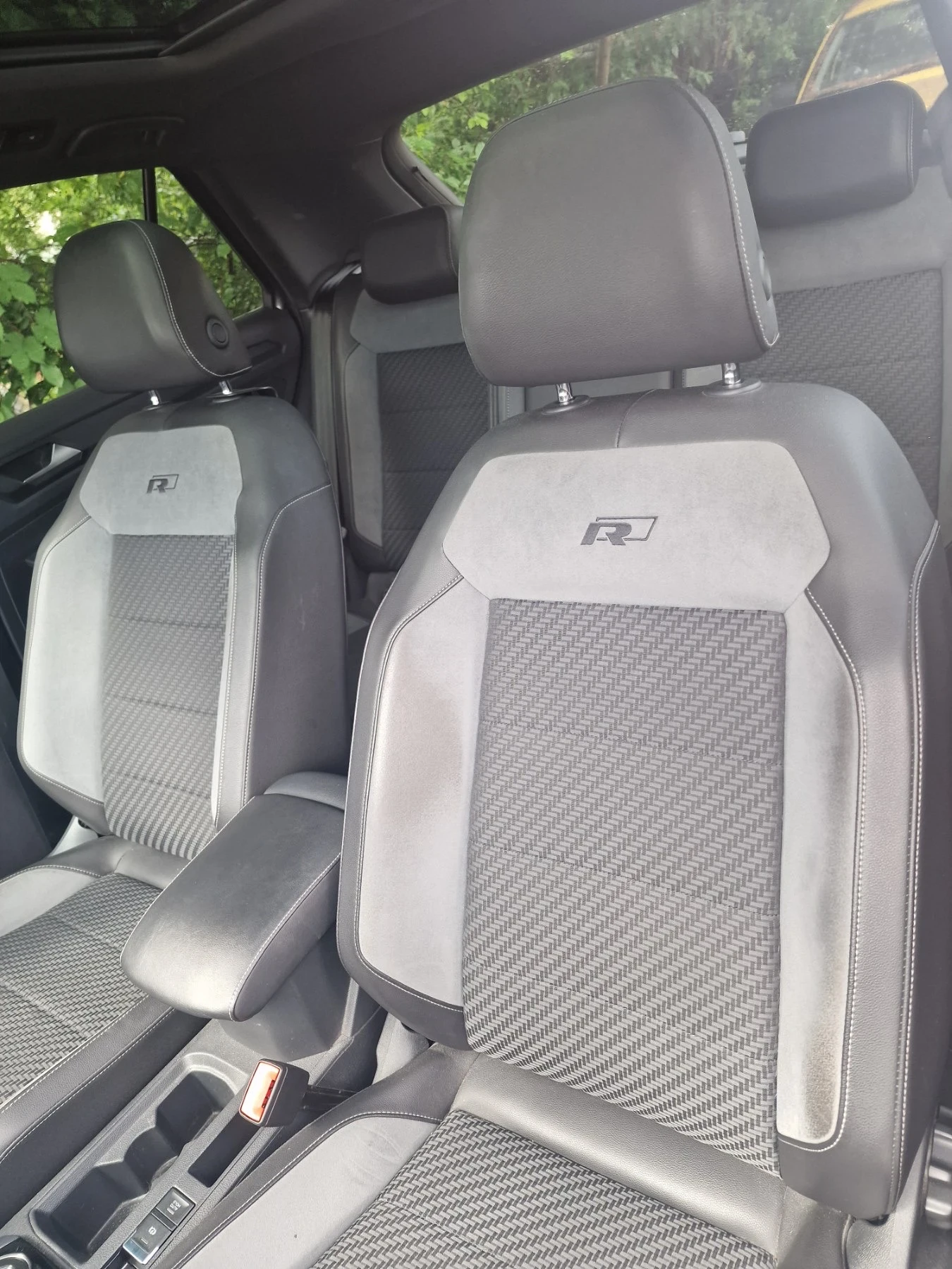 VW T-Roc R-line - изображение 8