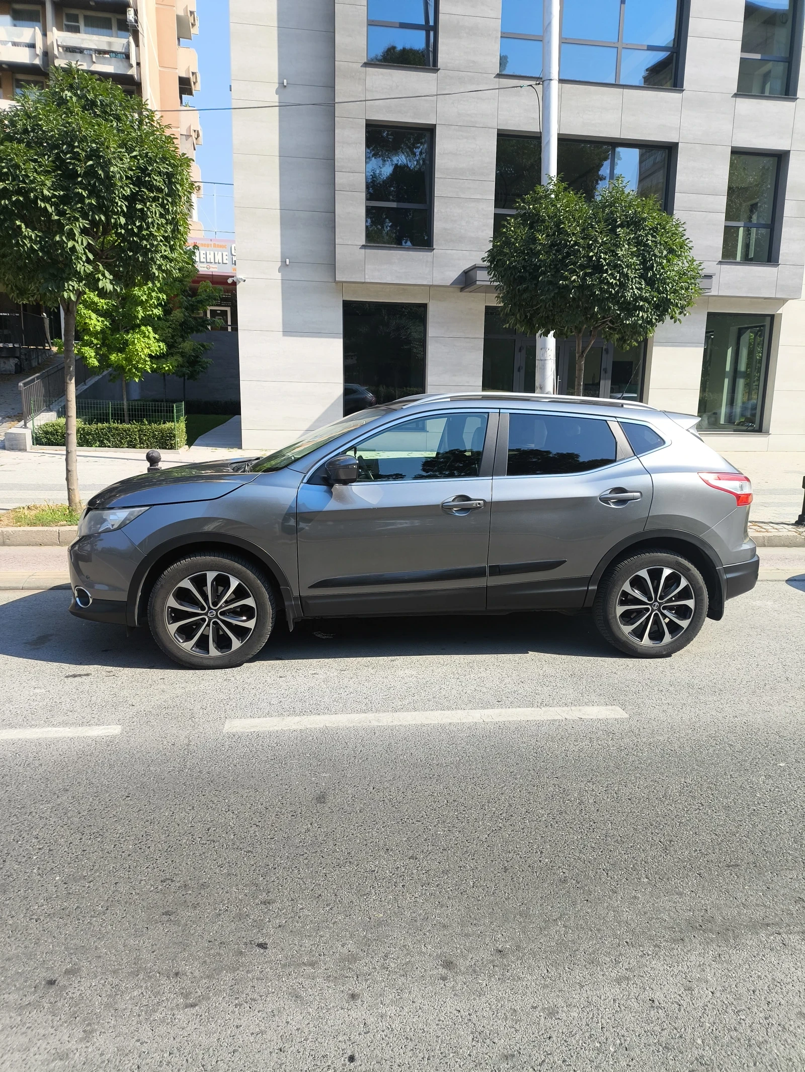 Nissan Qashqai Nissan Qashqai II (J11) 1.6 dCi (130 кс) 4x4 - изображение 2