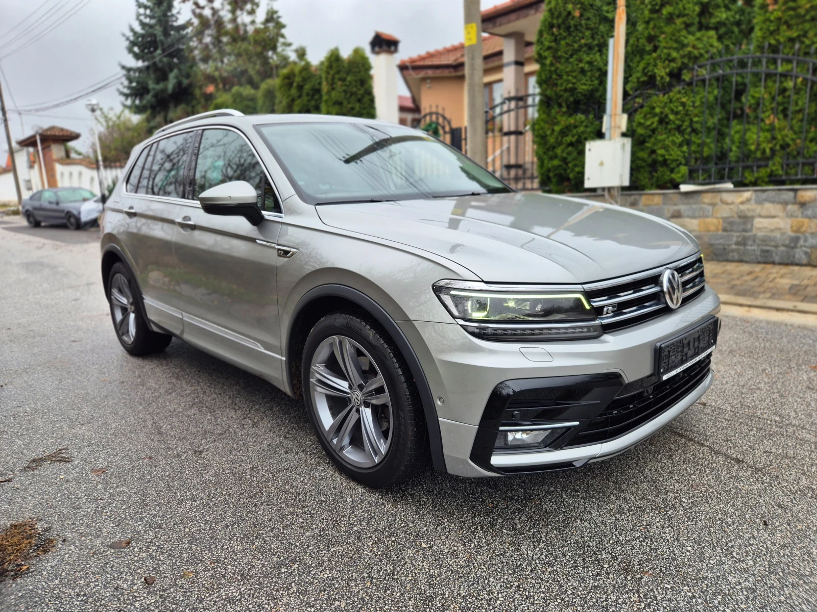 VW Tiguan 2.0D/Rline  - изображение 2