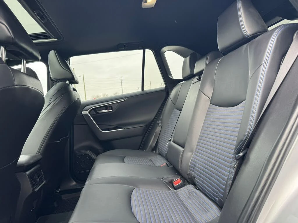 Toyota Rav4 Hybrid XSE AWD Hybrid * АвтоКредит* (Цена до БГ), снимка 10 - Автомобили и джипове - 53729913