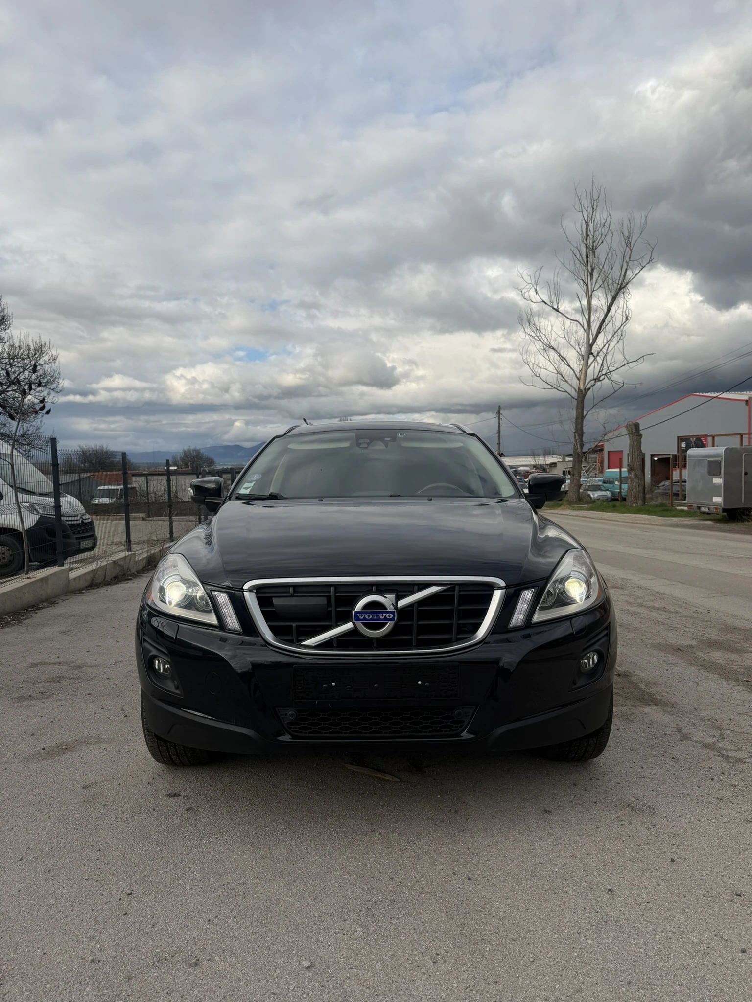 Volvo XC60 3.0 T6 Summum, снимка 2 - Автомобили и джипове - 54087812
