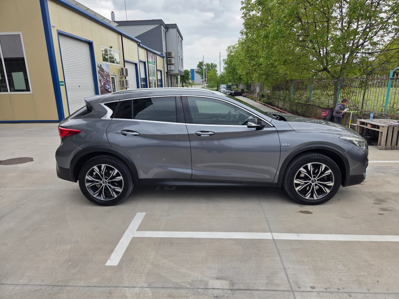 Infiniti QX30 2.2 D Панорамен покрив , 4х4, снимка 3 - Автомобили и джипове - 54383973