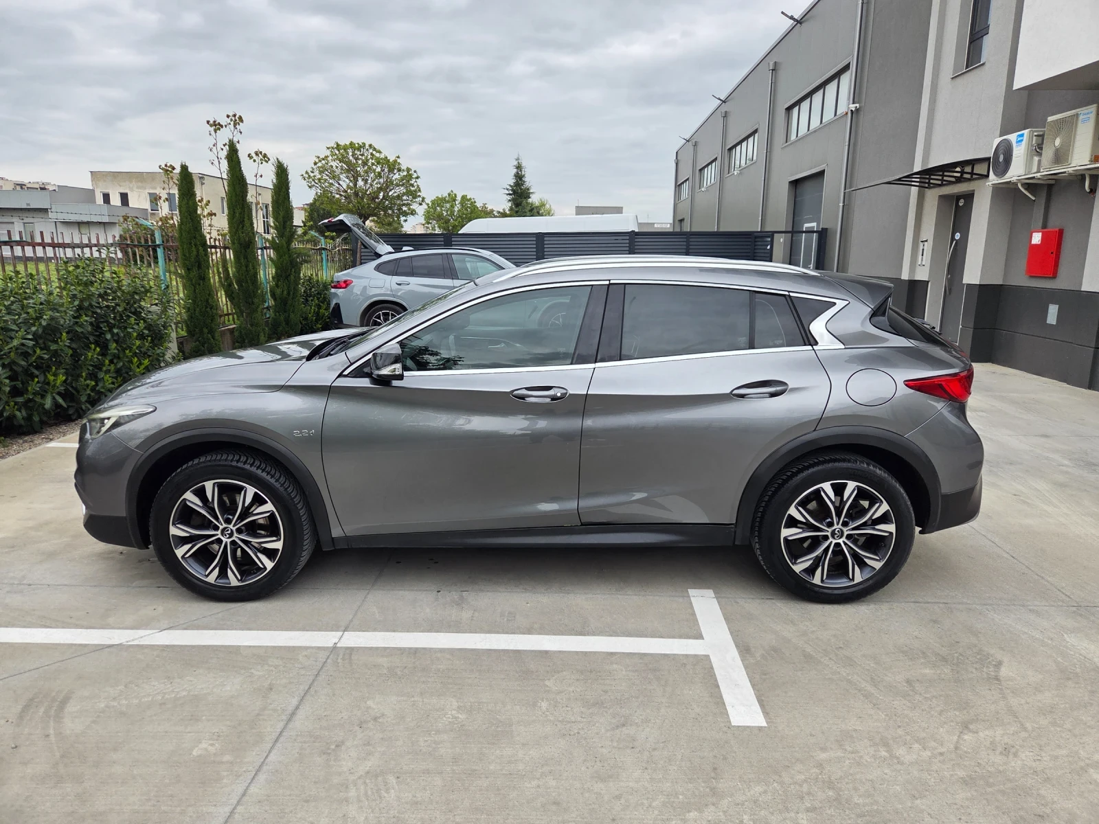 Infiniti QX30 2.2 D Панорамен покрив , 4х4, снимка 7 - Автомобили и джипове - 54383973