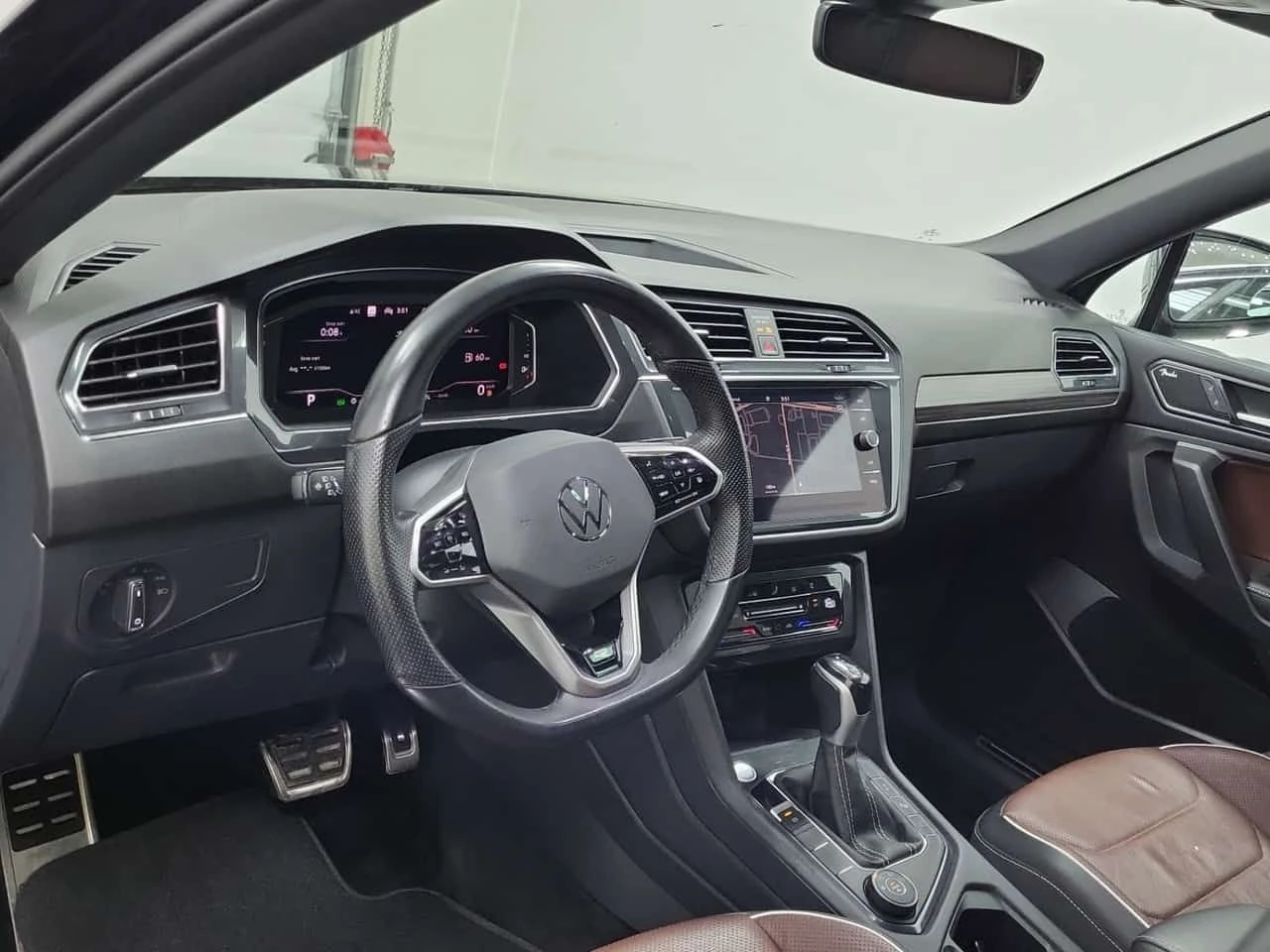 VW Tiguan HIGHLINE R LINE| 360| PANO| �����| ��������| CARFX | Mobile.bg � ����������� 11