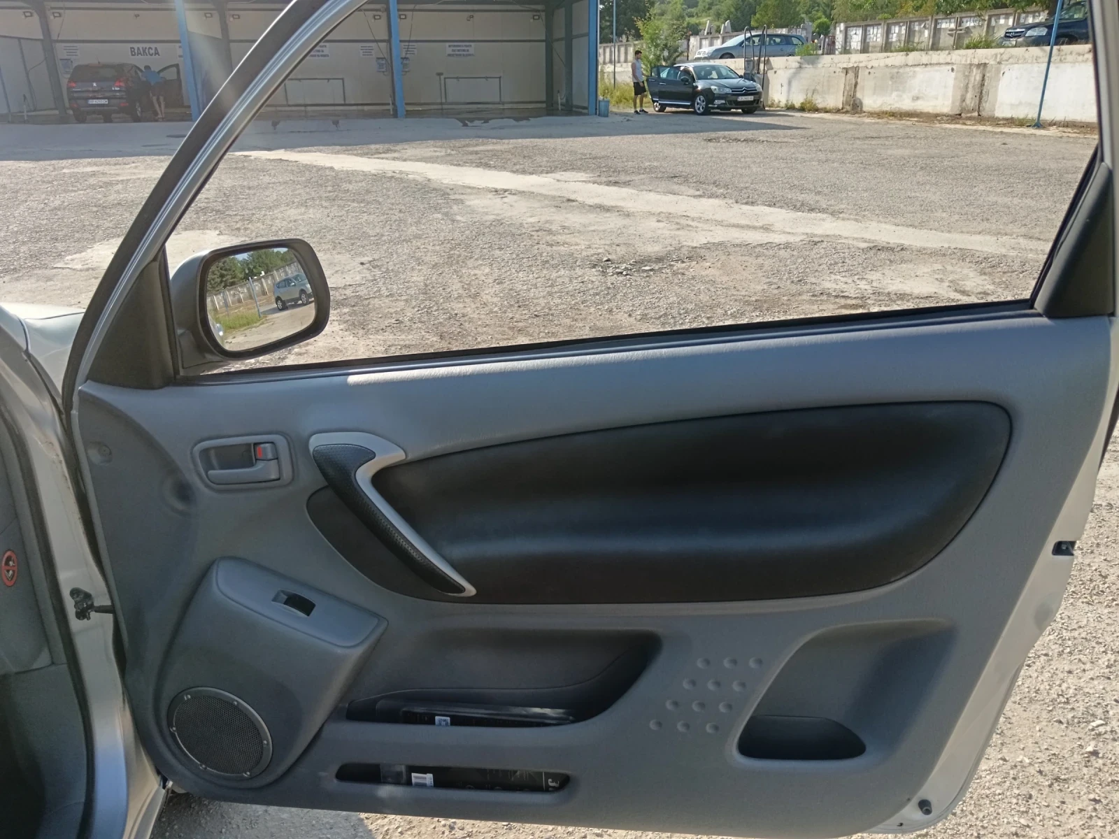 Toyota Rav4, снимка 14 - Автомобили и джипове - 54605590
