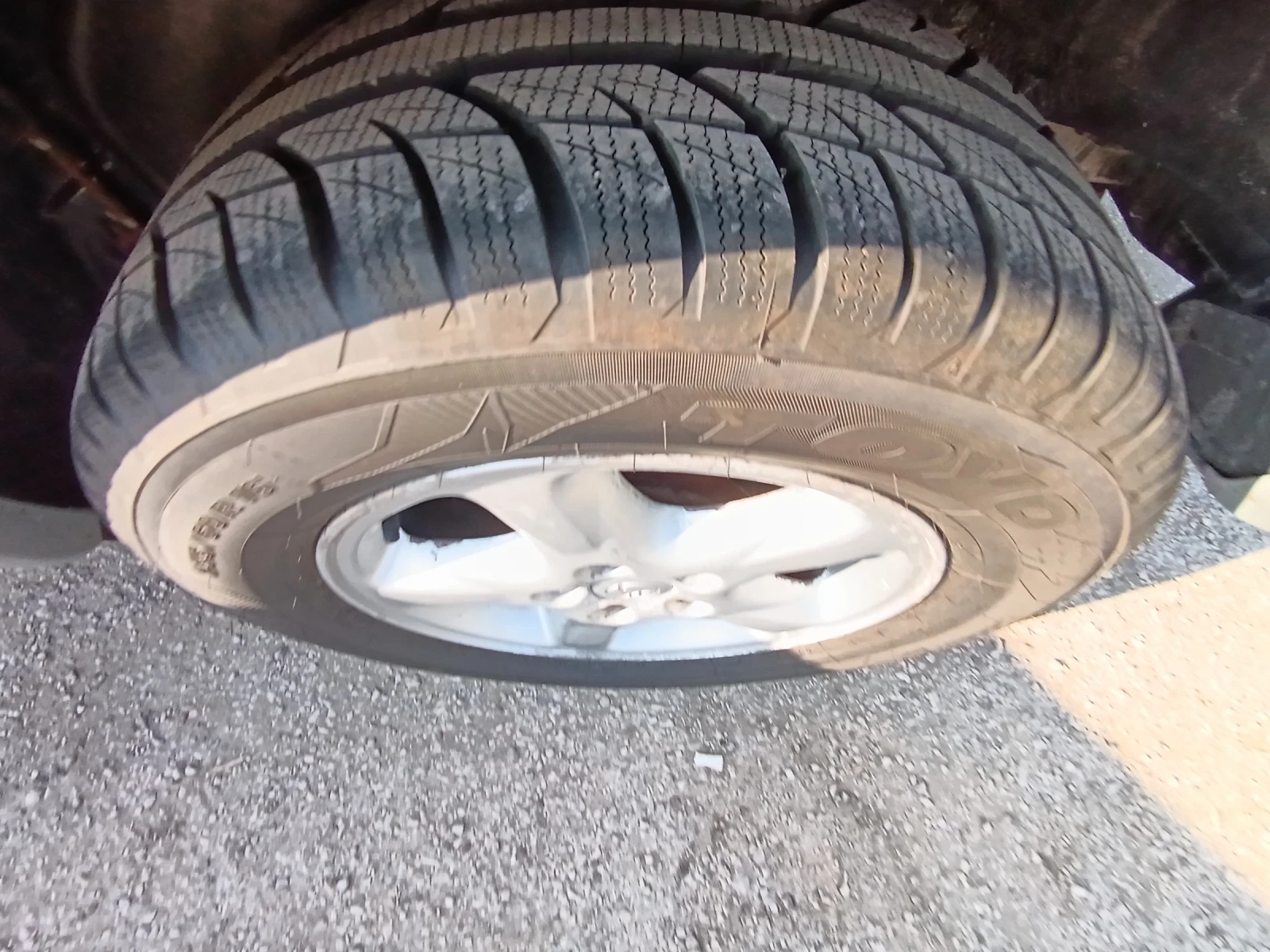 Toyota Rav4, снимка 6 - Автомобили и джипове - 54605590