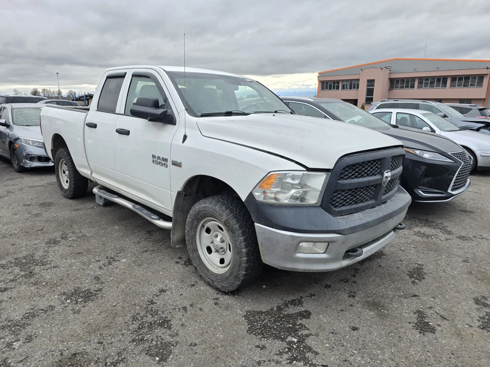 Dodge RAM 1500 5, 7 HEMI, снимка 2 - Автомобили и джипове - 54606978