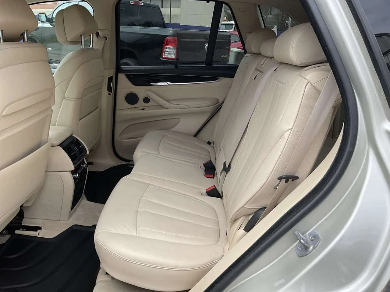 BMW X5 * xDrive35i LTHR! NAV! HUD! 360 CAM! BSM! NIGHT VI, снимка 12 - Автомобили и джипове - 54935265