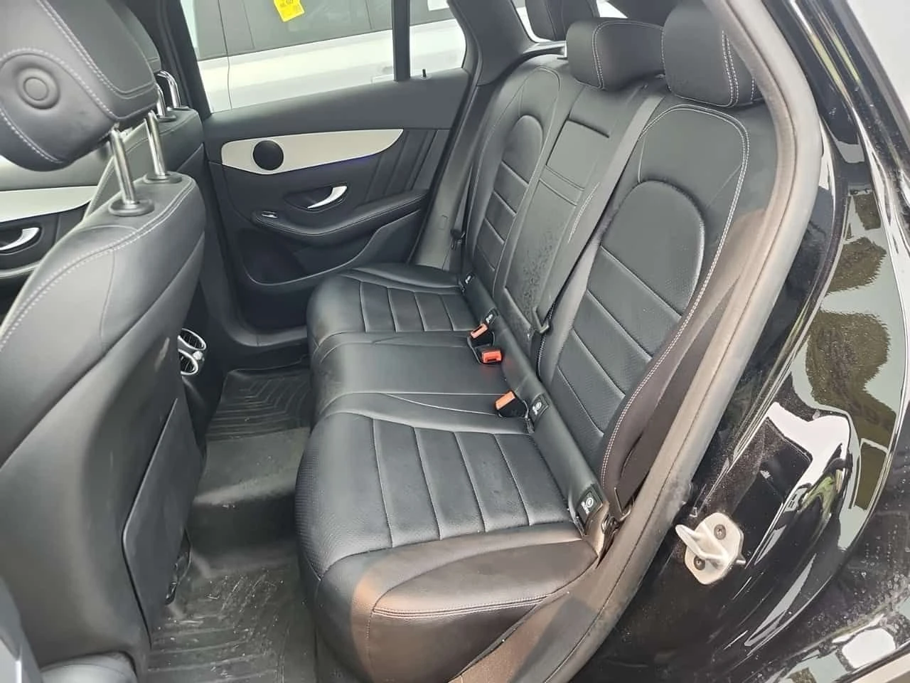Mercedes-Benz GLC 300 АМГ ПАКЕТ/CARFAX/ДИСТРОНИК/360 КАМ/2 КЛЮЧА/ПАНО/, снимка 12 - Автомобили и джипове - 55317687