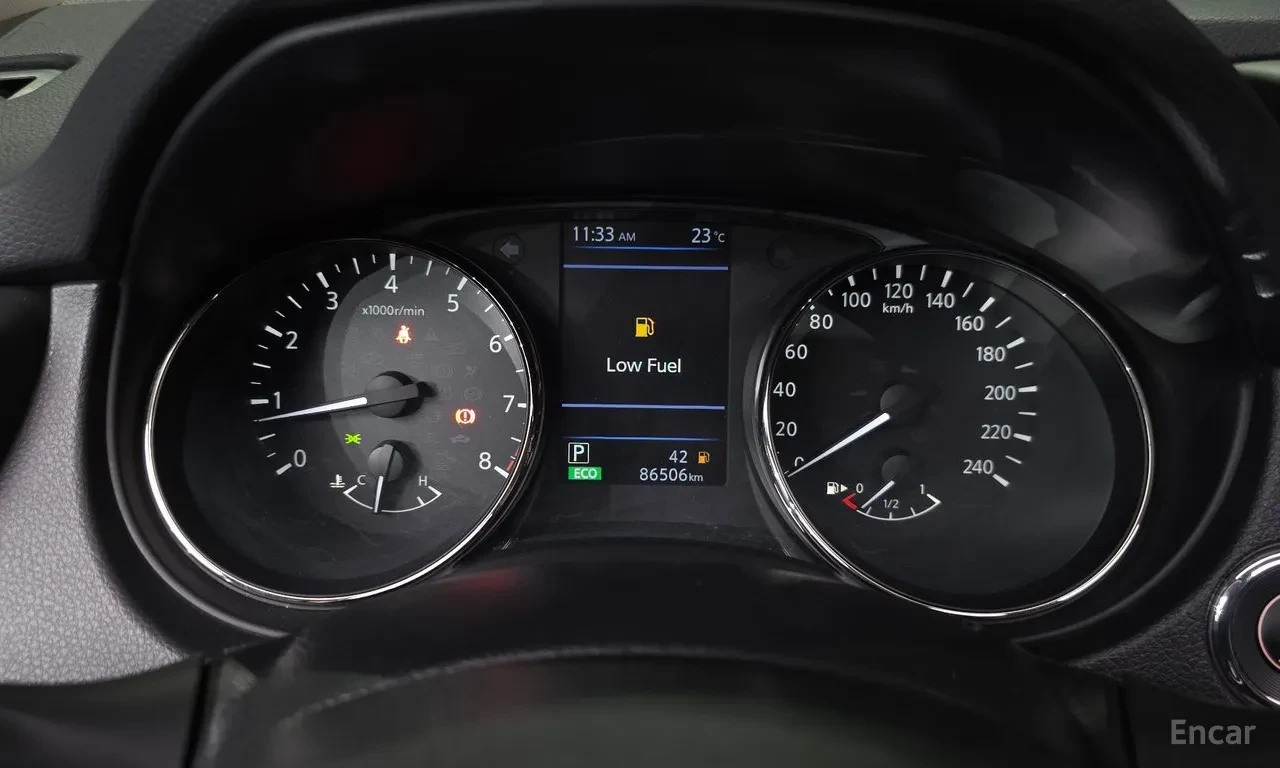 Nissan X-trail 2.5 4WD, снимка 8 - Автомобили и джипове - 56376132