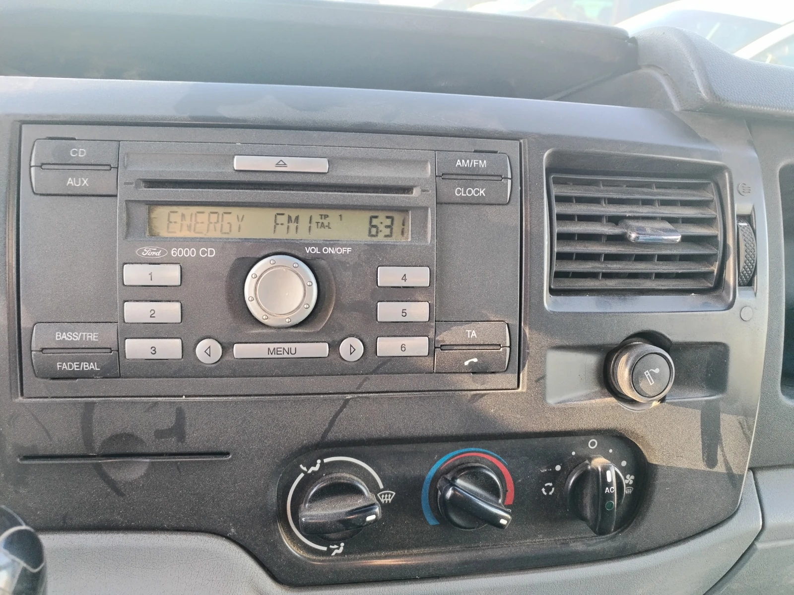 Ford Transit 2.2tdci КЛИМАТИК, снимка 9 - Бусове и автобуси - 54140981