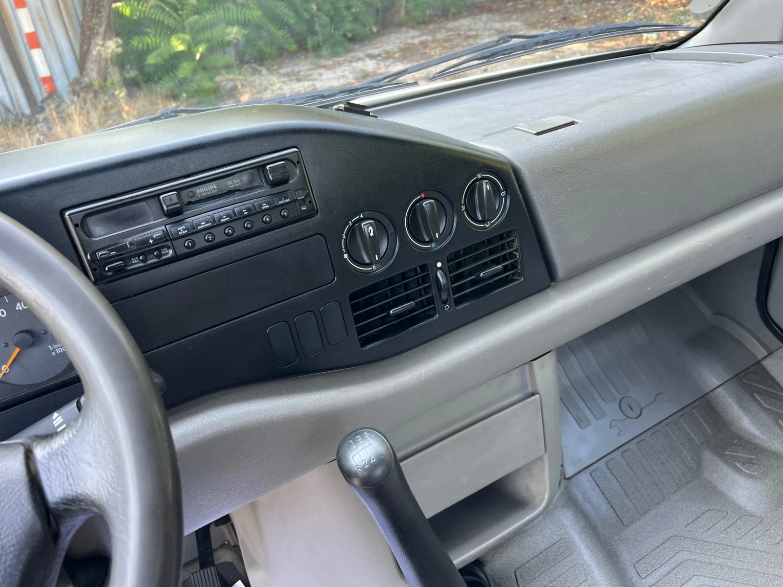 VW Lt 2.5 102коня нов внос Австрия 131000км, снимка 12 - Бусове и автобуси - 55588946