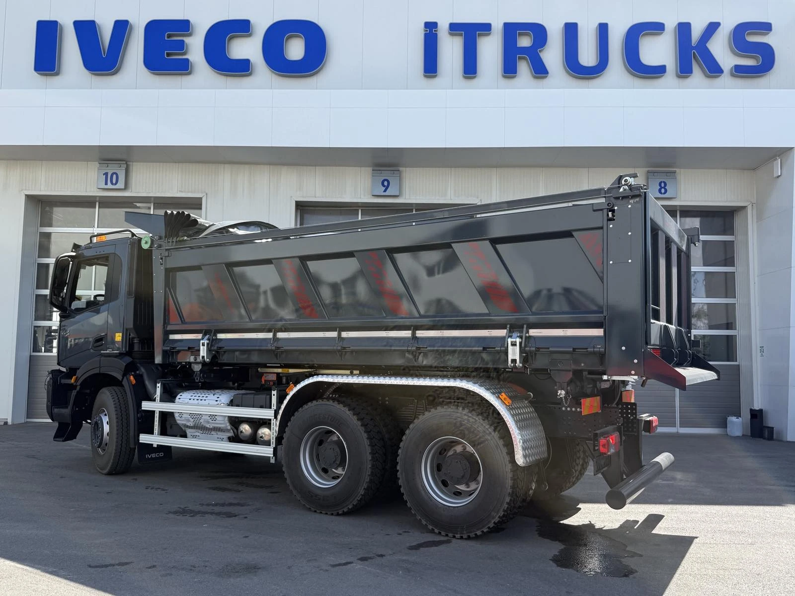 Iveco T-WAY AD380T50 MY24 ТРИСТРАННО РАЗТОВАРВАНЕ, снимка 6 - Камиони - 49751891