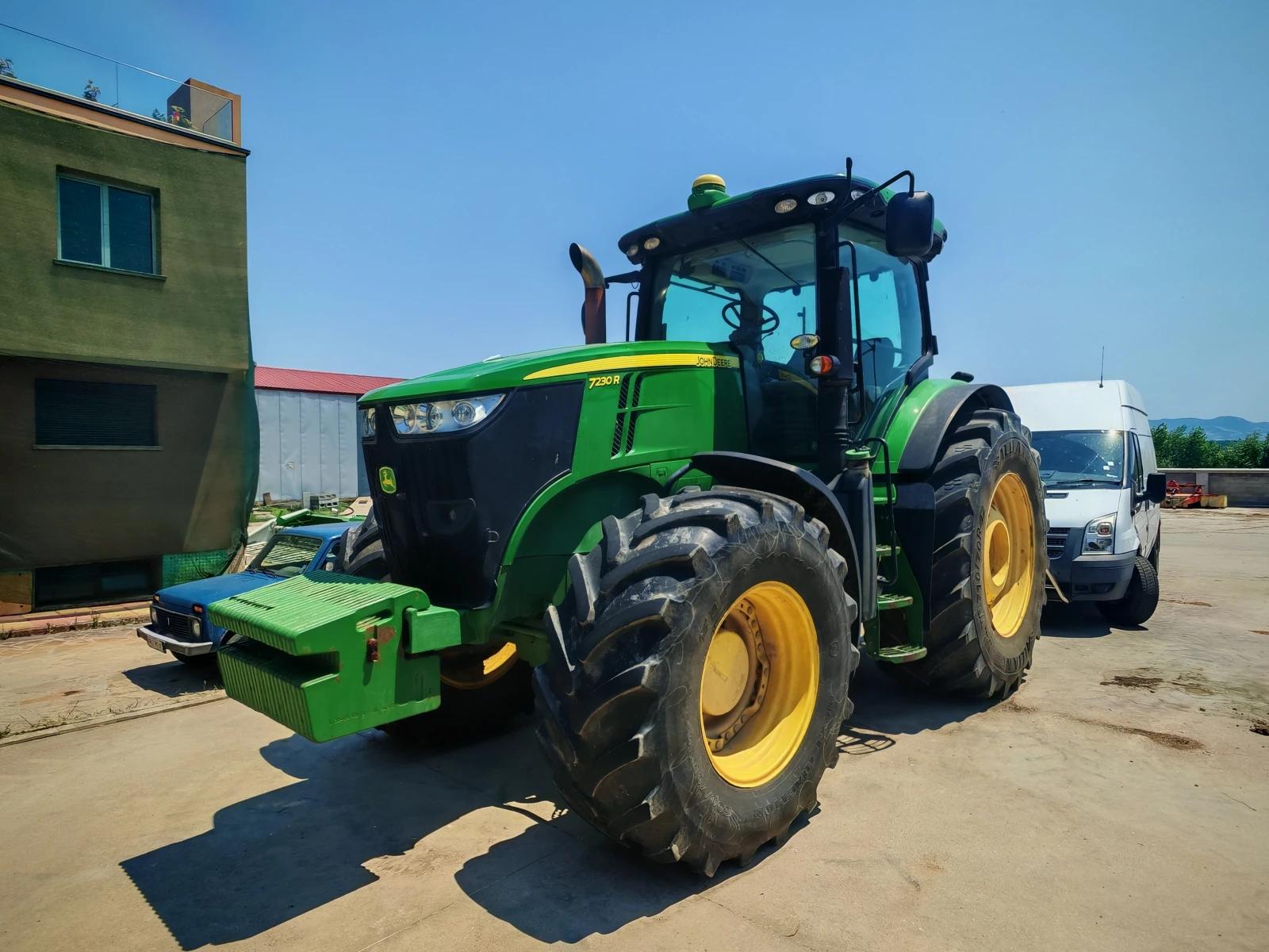 Трактор John Deere 7230R - изображение 2
