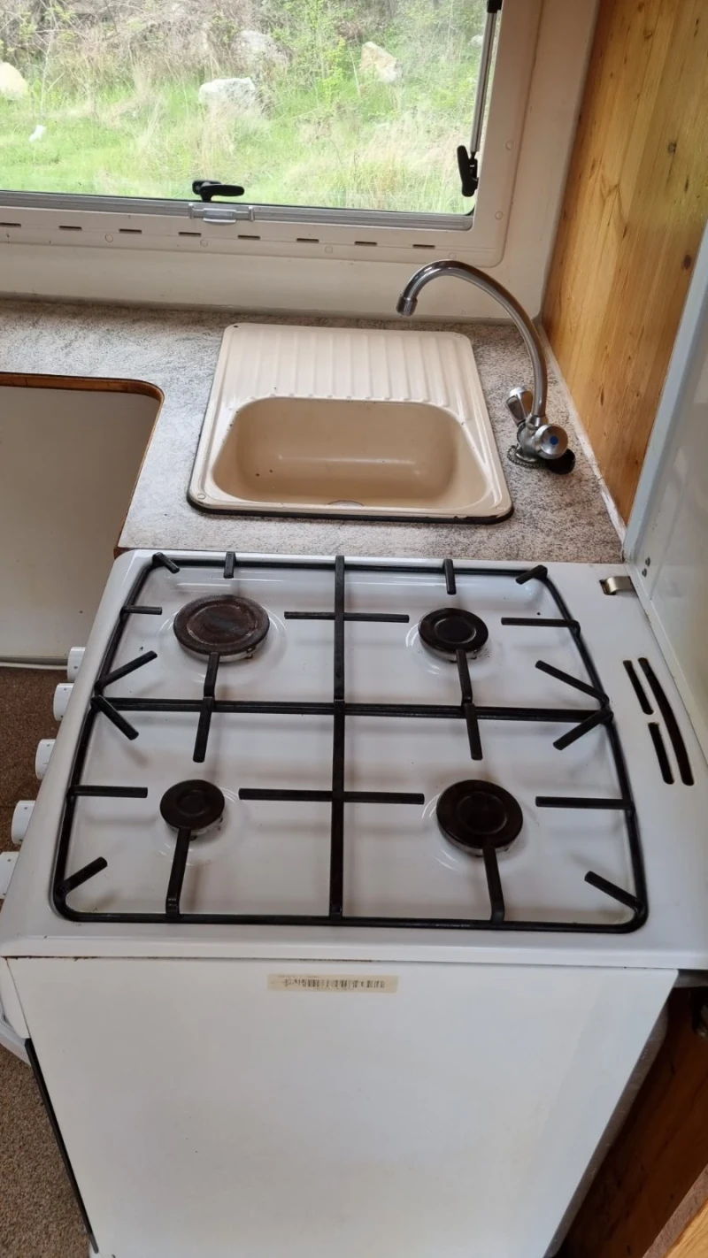 Каравана Други MAYER KG, снимка 11 - Каравани и кемпери - 53591329