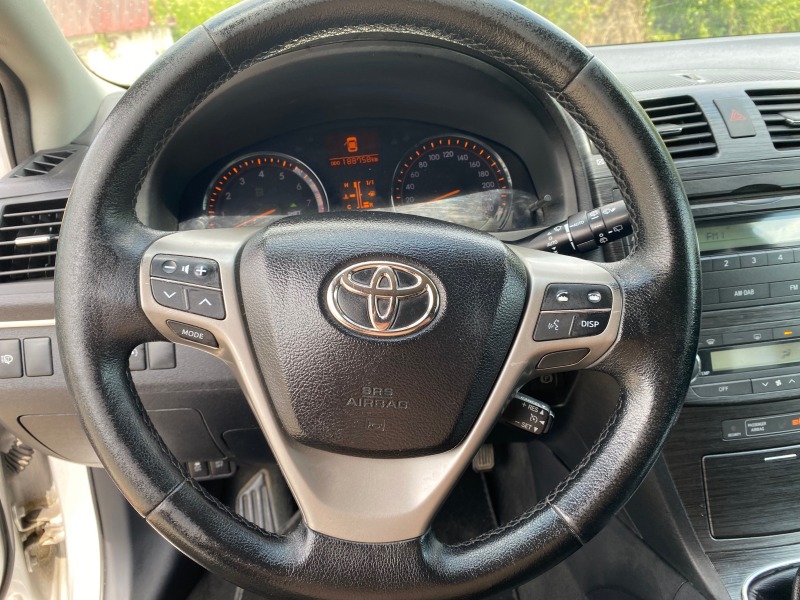 Toyota Avensis 2.0 Швейцария, снимка 10 - Автомобили и джипове - 46747900