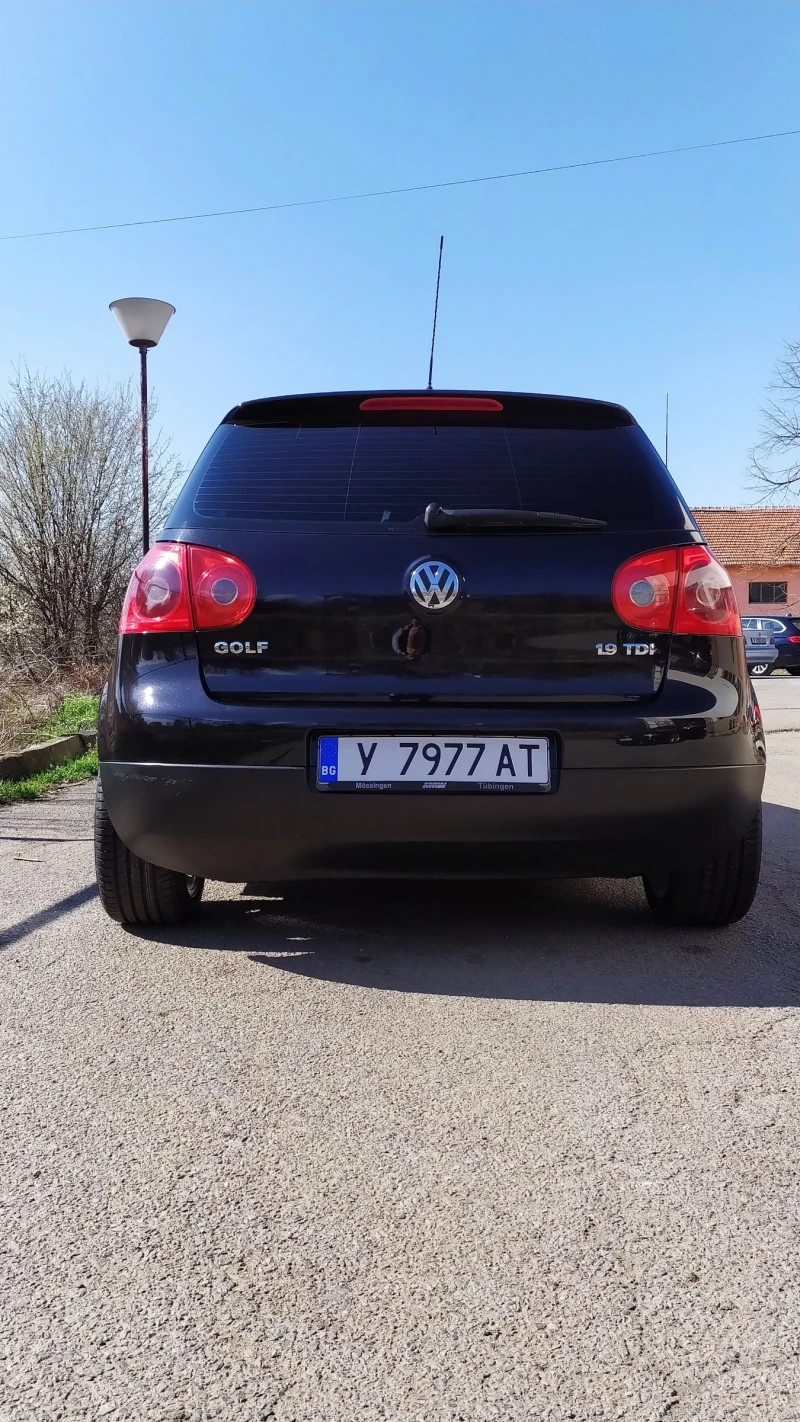 VW Golf 5, снимка 7 - Автомобили и джипове - 47586431