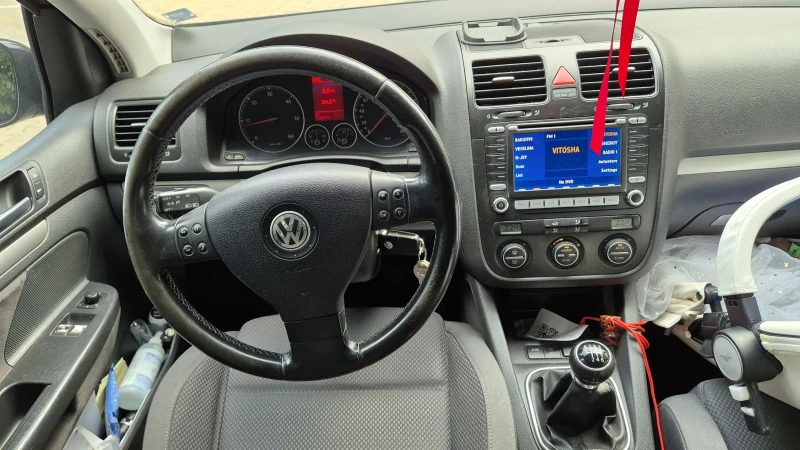 VW Golf 5, снимка 9 - Автомобили и джипове - 47586431