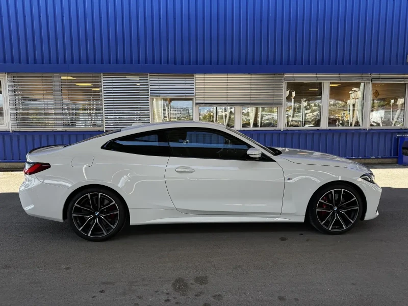 BMW 420 i Coupe G22, снимка 3 - Автомобили и джипове - 47995776