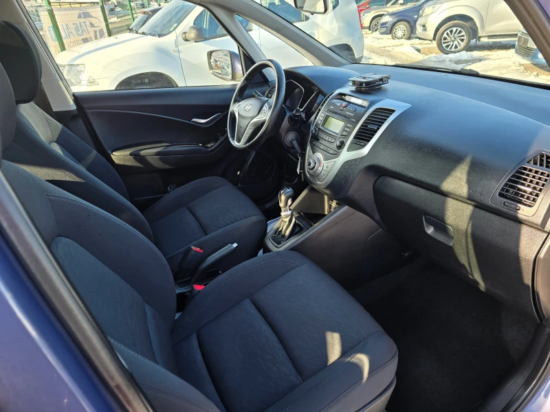 Hyundai Ix20 1.4CRDi-Panorama= Evro5, снимка 11 - Автомобили и джипове - 48703953